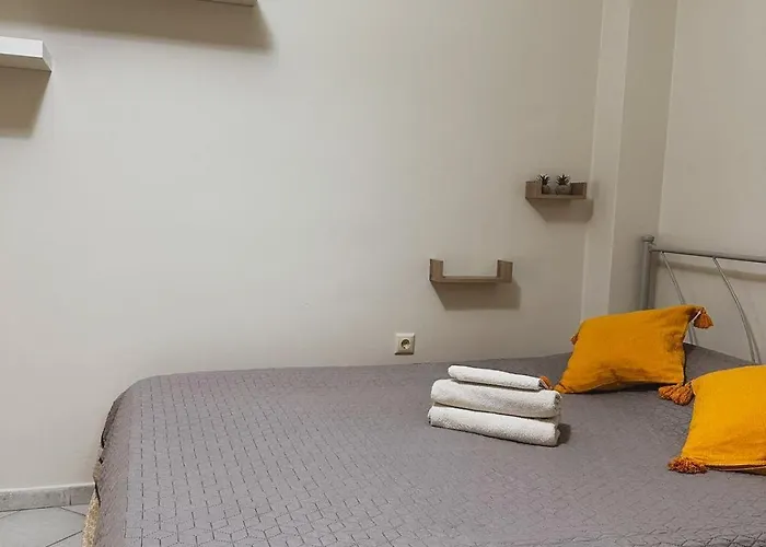Efrosini Downtown Apartment