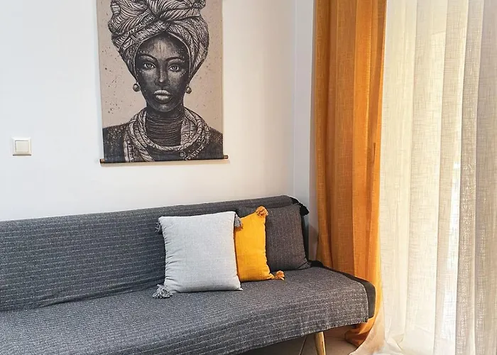Efrosini Downtown Apartment